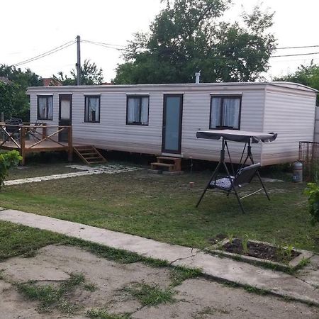 Kupai Apartman Apartment Тисауйварош Екстериор снимка